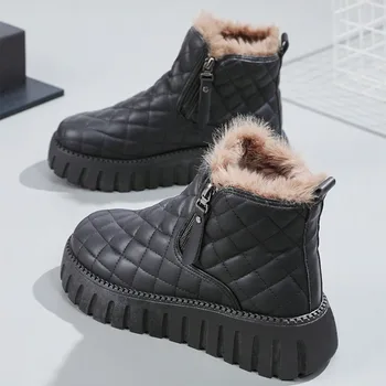 Теплые удобные зимние ботинки с толстой боковой цепочкой на толстой подошве для женщин Зимой 2022 года, новые модные повседневные короткие ботинки для женщин